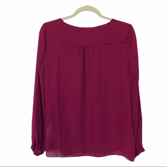 Banana Republic Tulip Hem Blouse Long Sleeve Size Medium Berry Magenta Colour - Picture 8 of 17
